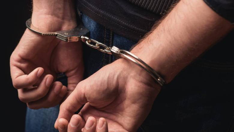 Tentoi të korruptojë policin me 5 euro – shoferi nga Maqedonia arrestohet në Vërmicë
