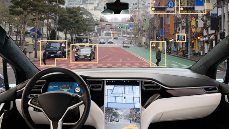 Tesla realizon dorëzimin e parë të veturës me udhëtim plotësisht autonom