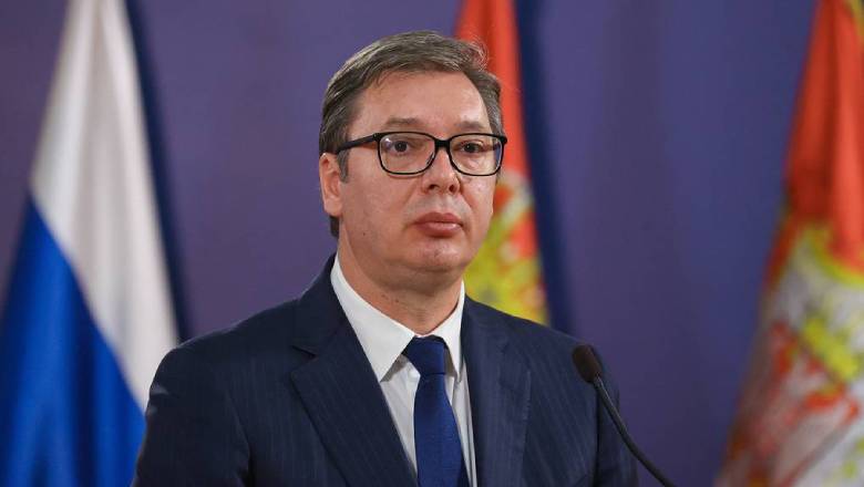 Serbia pezullon eksportin e armëve për shkak të tensioneve ndërkombëtare
